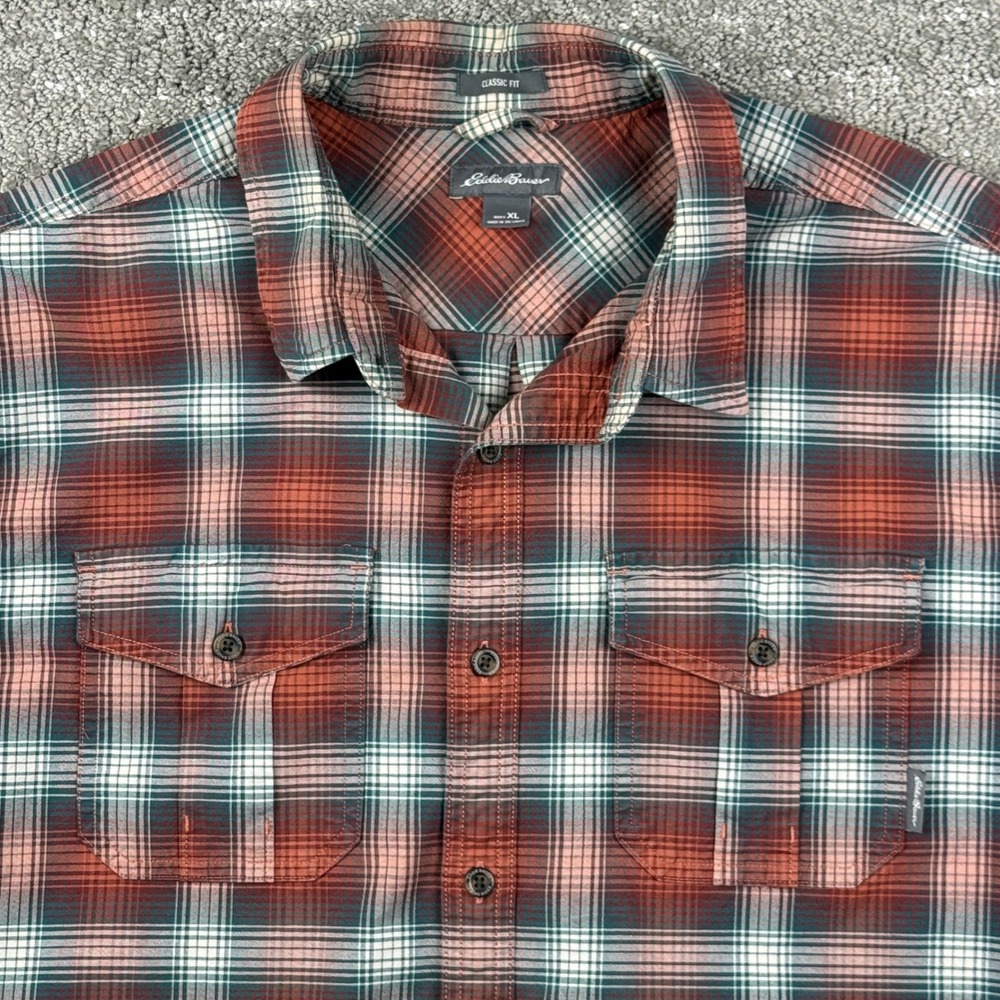 Eddie Bauer Button Down Mens XL Red Plaid Stretch Classic Fit Rugged Outdoor